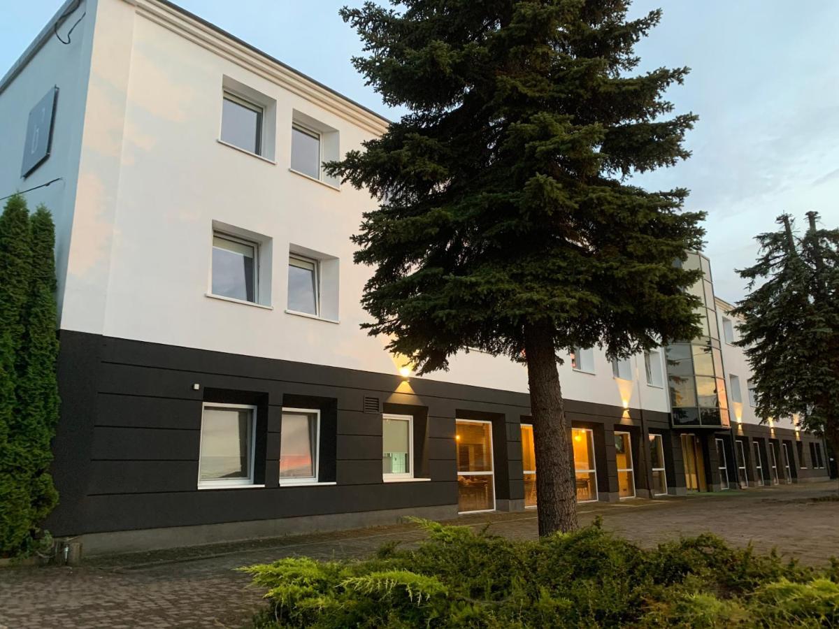 Bell'S Hotel Константынув-Лодзинский Экстерьер фото